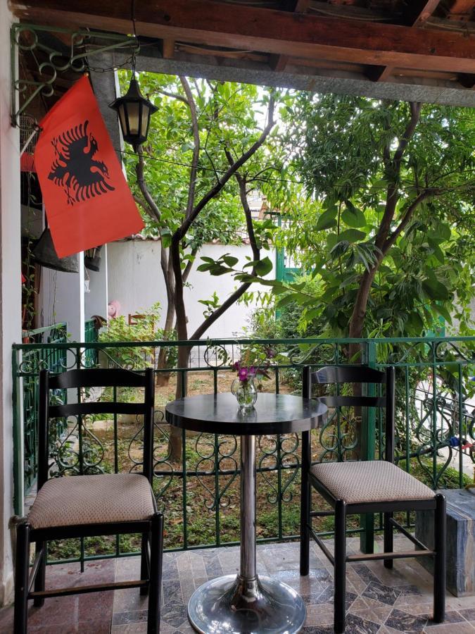 Unique Traditional House, Hosted By J&G Tirana Bagian luar foto