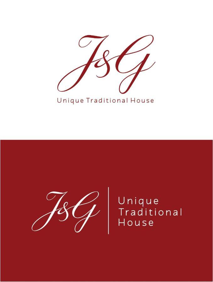 Unique Traditional House, Hosted By J&G Tirana Bagian luar foto